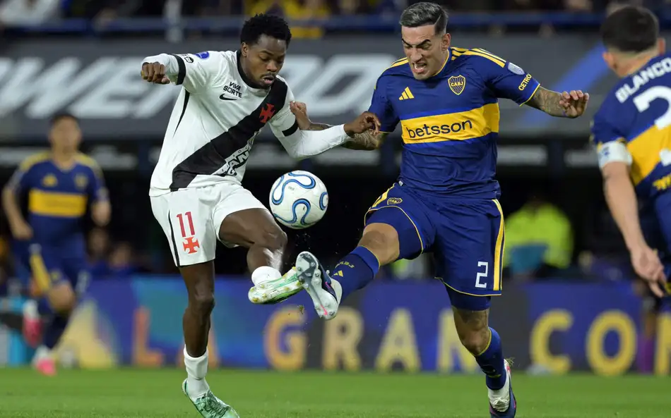 Vasco vence o Boca Juniors na Bombonera e iguala marca histórica do Santos de Pelé